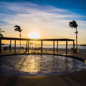 https://golden-lake-residence-arraial-do-cabo-28930-000-12.cabofriohotels.org