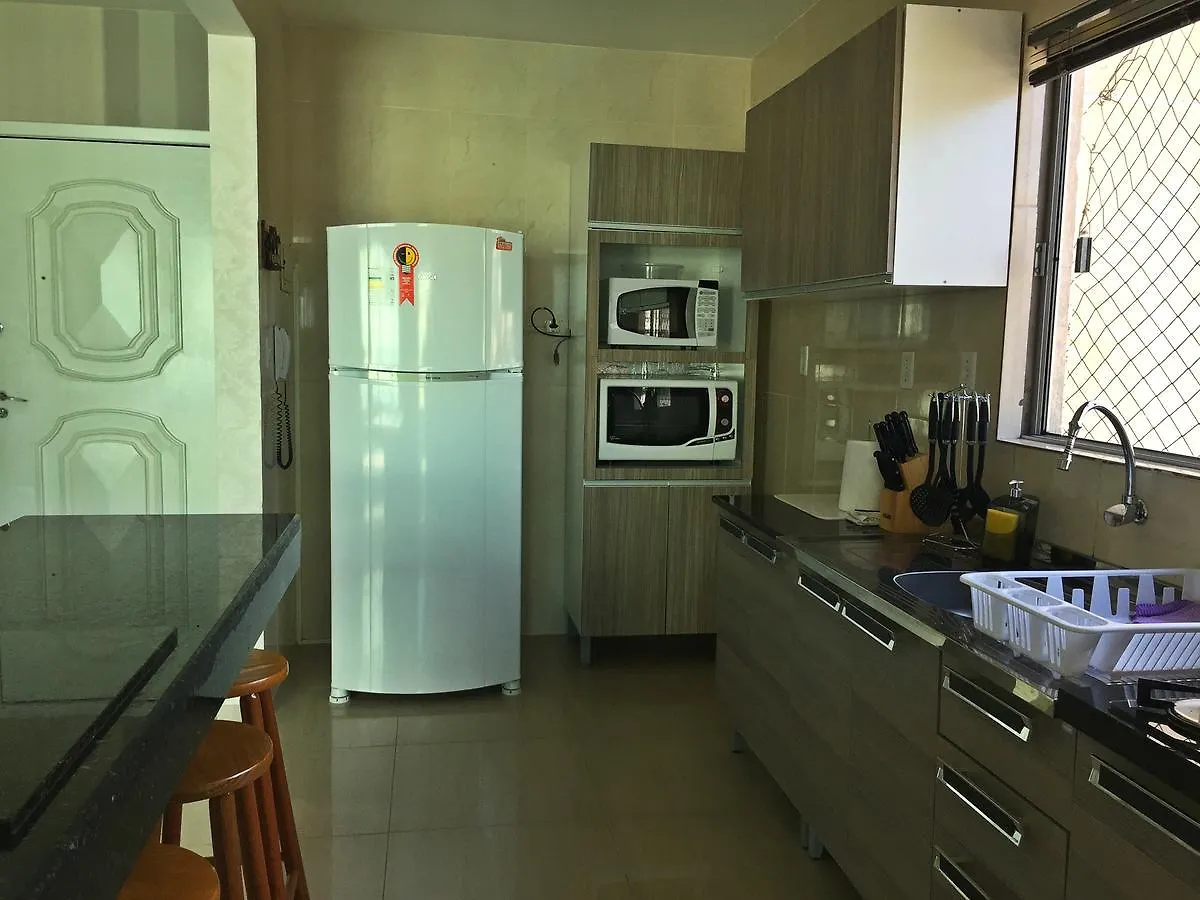 Apartamento INCRÍVEL Ap a 100m do MAR com Ar e Wi-Fi Balneário Camboriú