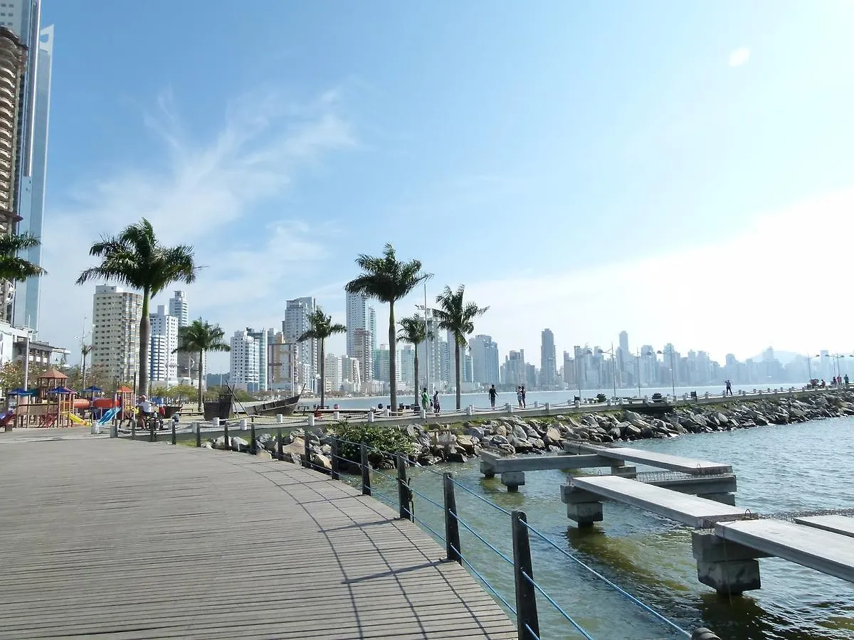 Appartement Incrivel Ap A 100M Do Mar Com Ar E Wi-Fi à Balneário Camboriú Brésil